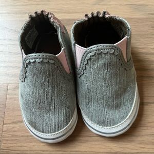 Robeez Baby Girl Soft Sole Shoes